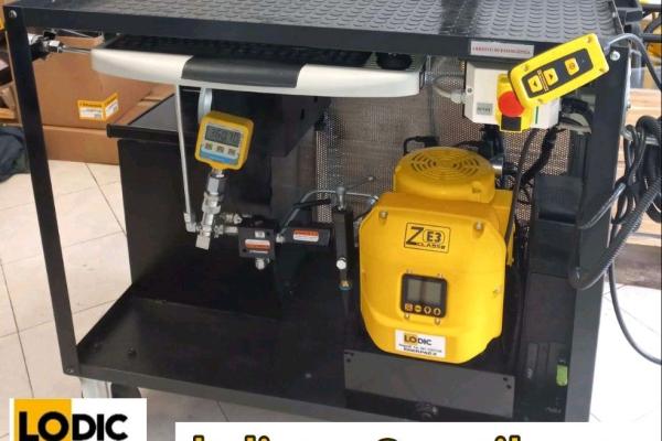 CARRELLO COMPLETO DI CENTRALINA ENERPAC SERIE ZE-3 CON COMPUTER PER SALVATAGGIO DATI (SPECIAL)
