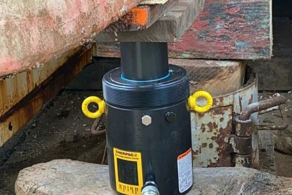 CILINDRO ENERPAC SERIE HCG