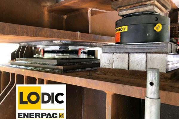 CILINDRO ENERPAC SERIE LPL - GHIERA MECCANICA DI SICUREZZA E TESTINA OSCILLANTE