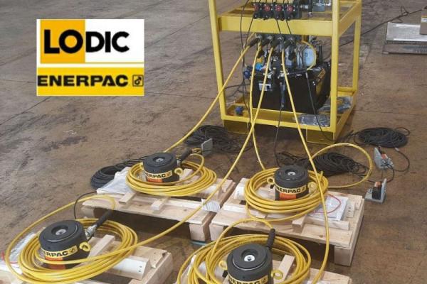 SISTEMA ENERPAC SINCRONIZZATO SERIE EVO-B CON CILINDRI SERIE LPL